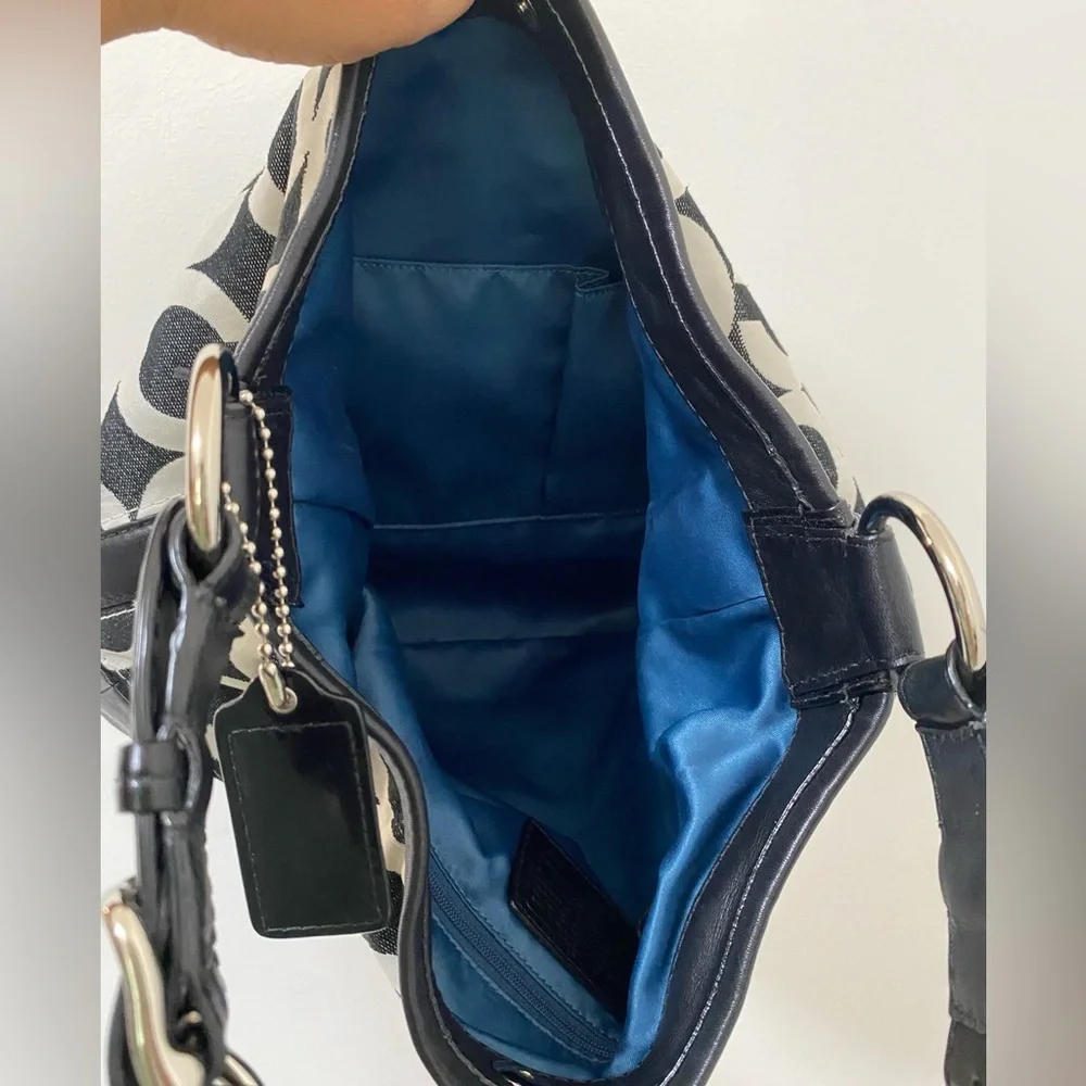 Coach vintage black and white shoulder bag